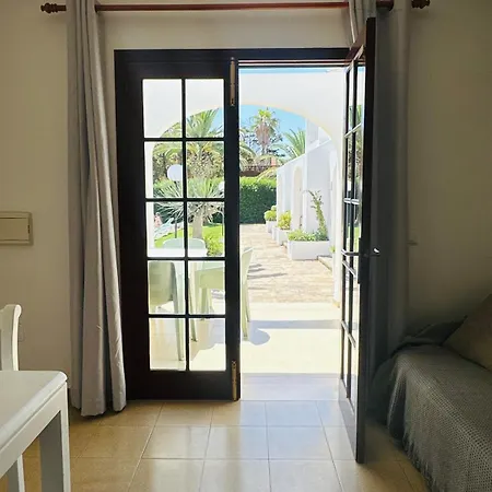 Apartment 5 Minutes Away From The Sea 손 호리구에르